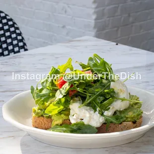 AVOCADO TOAST