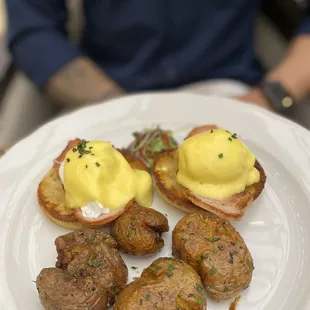 Traditional Eggs Benedict