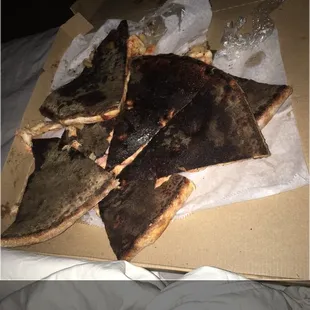 My Burnt Nasty Pizza!!!!