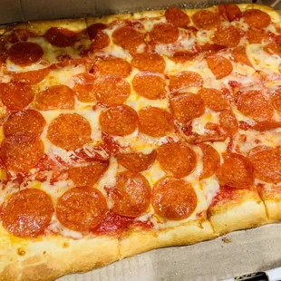 Party Pizza w/Pepperoni