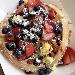 Piggy Egg Berry Waffle