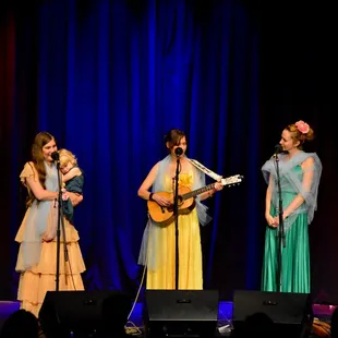 The Living Sisters, Fall 2019