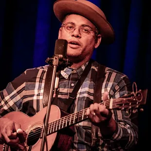 Dom Flemons