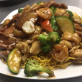Crispy Pan Fried Noodles