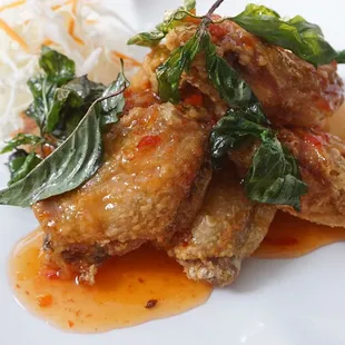 6. Honey Wing | 
Thai style sweet chili chicken wings
