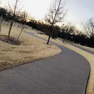 Grand Blvd Park:  Walking Path