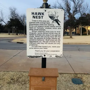 Grand Blvd Park:  Warning Sign on Mississippi Kite Birds and Nests