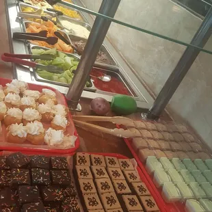 interior, donuts