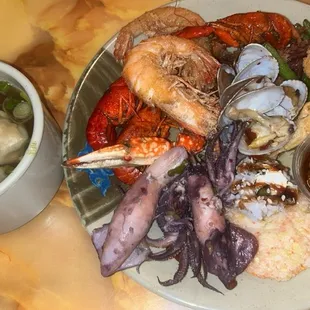 Seafood, Chinese food, soup, sushi.