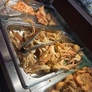 Pizza, crab, shrimp, crawfish