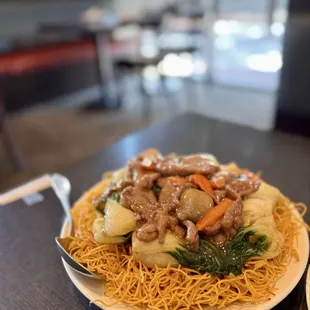 Tomato Beef Pan Fried Noodles