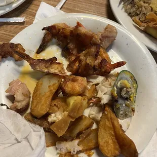 Old food disgusting so old can't even chew it of course. No refunds so I paid to post this review