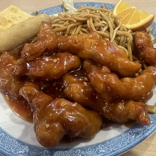 Seasame chicken lunch plate with chow mein
