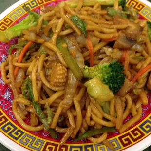Vegetable LoMein