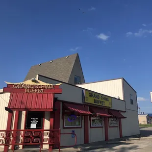 the front of the restaurant