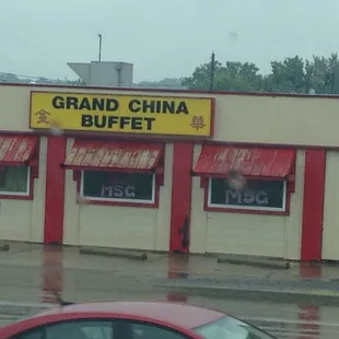 Should probably underline and bold the "No added" portion of window sign. Looks slightly suspicious as is...