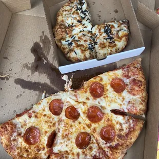 Minnesota Masterpiece Wild Rice and Chicken Pizza And Pepperoni Pizza