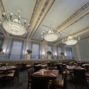 sushi and sashimi, interior