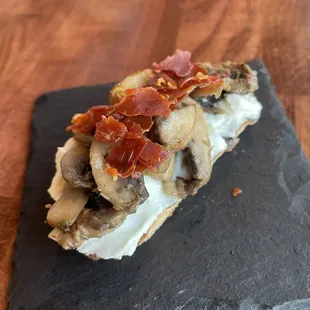 Mushroom Crotini - yelp event special