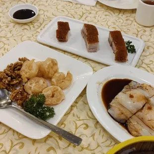 Tongue Honey Walnut Prawn