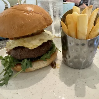 Grand Floridian Caf- Signature Burger*