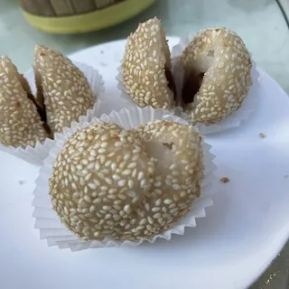 Deep Fried Sesame Ball with Lotus Paste