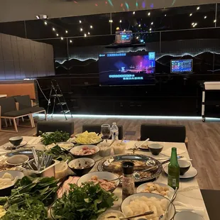 VIP room Hotpot with Karaoke