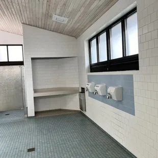Women&apos;s restroom