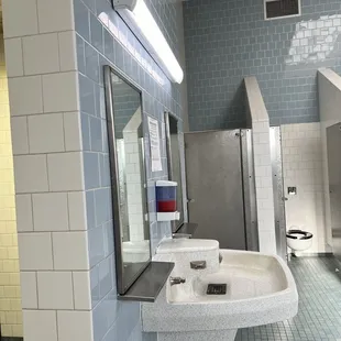 Women&apos;s restroom