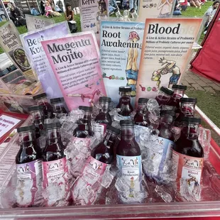 Drink La Vie - vendor from Watsonville selling wellness drinks and superfoods! Juices, smoothies, probiotics