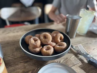 Grand Lake Kitchen - Lake Merritt