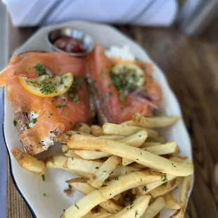 Smoked Salmon Sandwich with fries