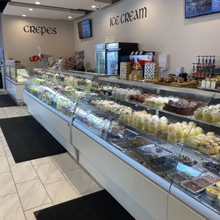 Dessert counter