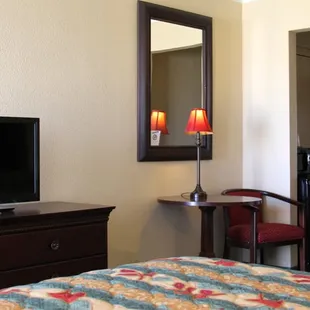 2 Double Bed's LCD TV, Mini-Refrigerator and Microwave