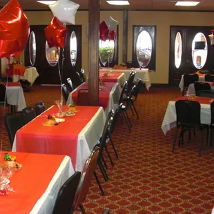 Come cerebrate all your special events with us, in our 110 people MAX banquet hall.