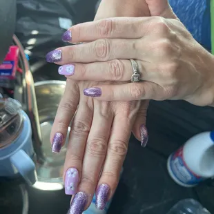 Acrylic nails with shellac