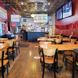 Seating Area at Grand Pizzeria