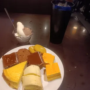Dessert plate with ice cream and sweet tea