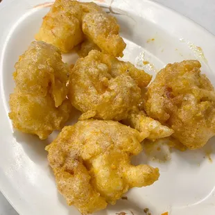 salted egg fried shrimp: crispy, juicy shrimp seasoned w/ salted egg