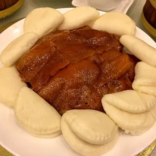 Peking Duck with Buns Dim Sum