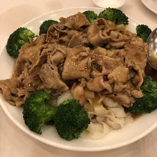 84. Slices Prime Rib Chow Fun in X.O. Sauce