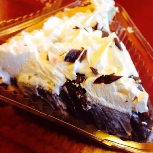 Peanut Butter Chocolate Pie