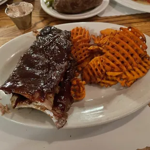 Thursday special 1lb of baby backs with sweet potato chips