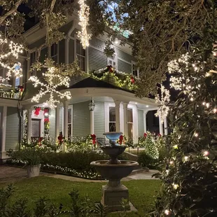 Snowflakes at the Inn