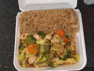 Chuck Lee's Chinese Kitchen