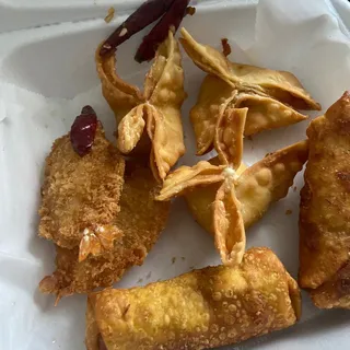 2 Cream Cheese Rangoons