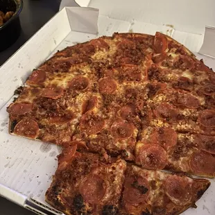 12 inch pep, bacon and garlic