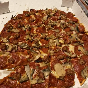 Pep, sausage, &amp; mushroom