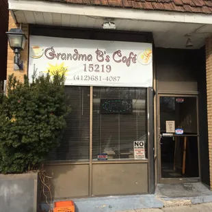 The front of Grandma B&apos;s