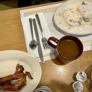 Biscuits &amp; gravy with bacon